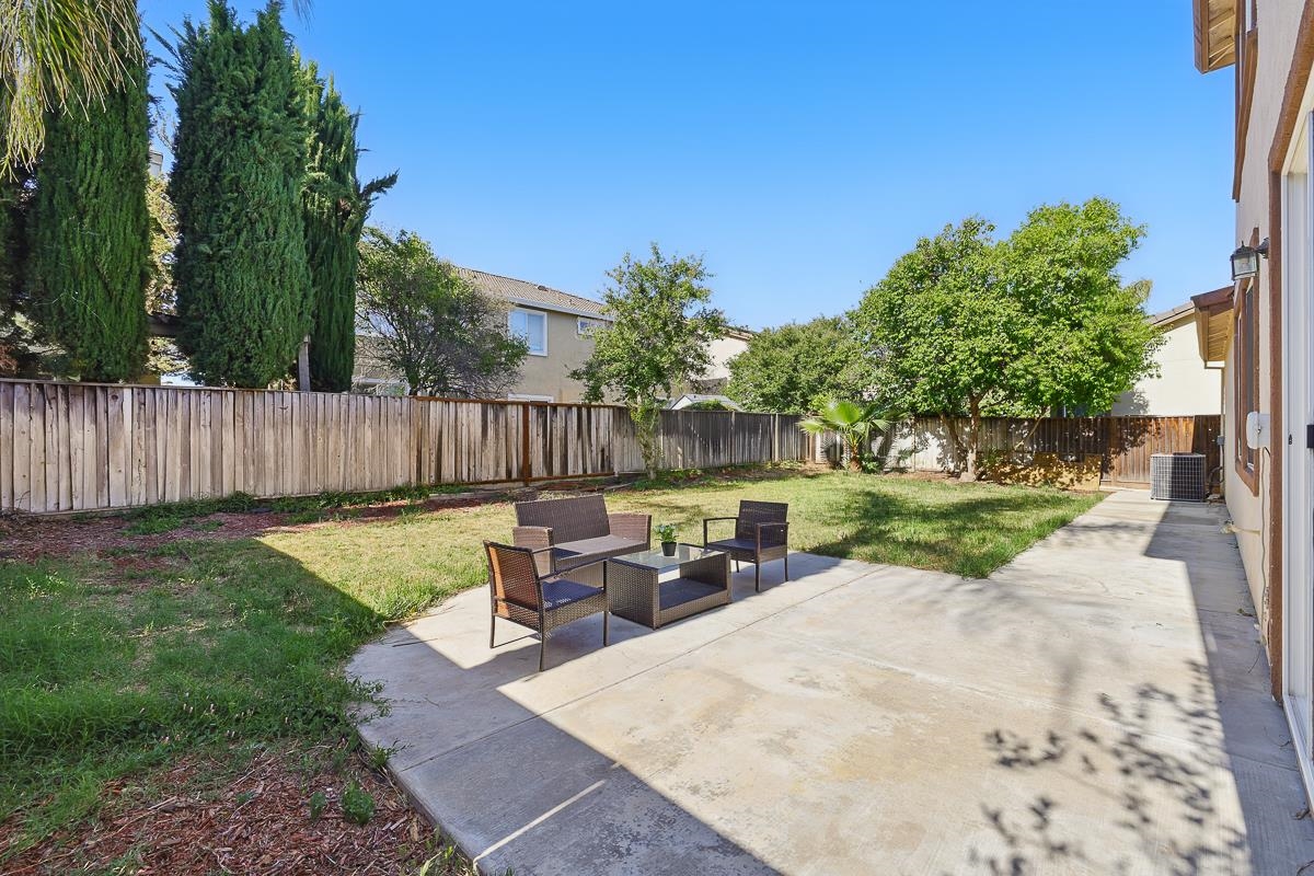 2342 Winchester Loop