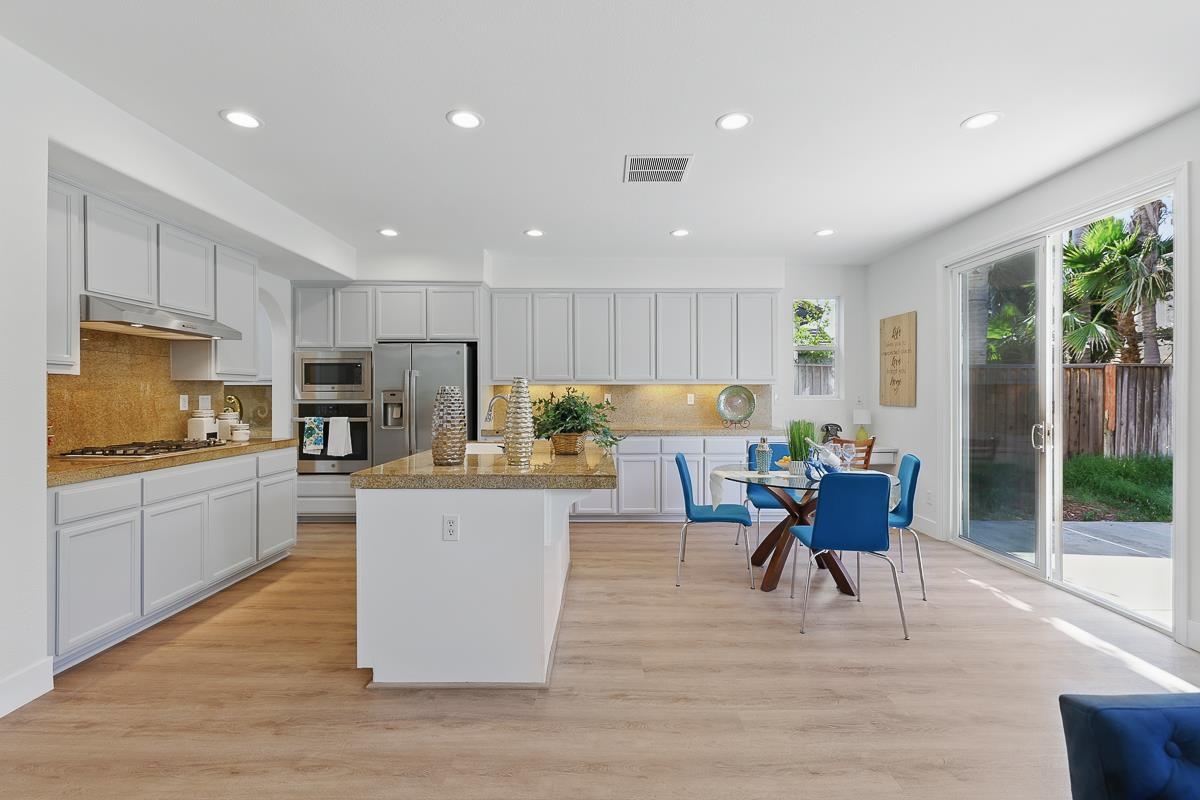 2342 Winchester Loop