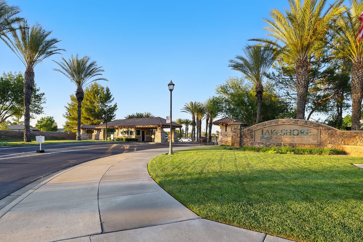 2342 Winchester Loop