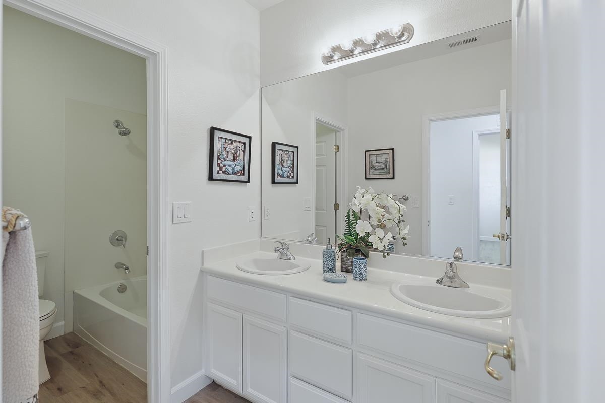 2342 Winchester Loop