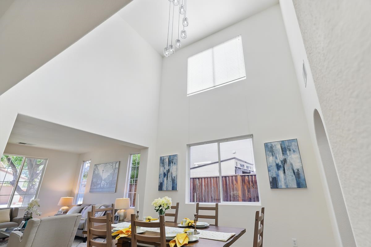 2342 Winchester Loop