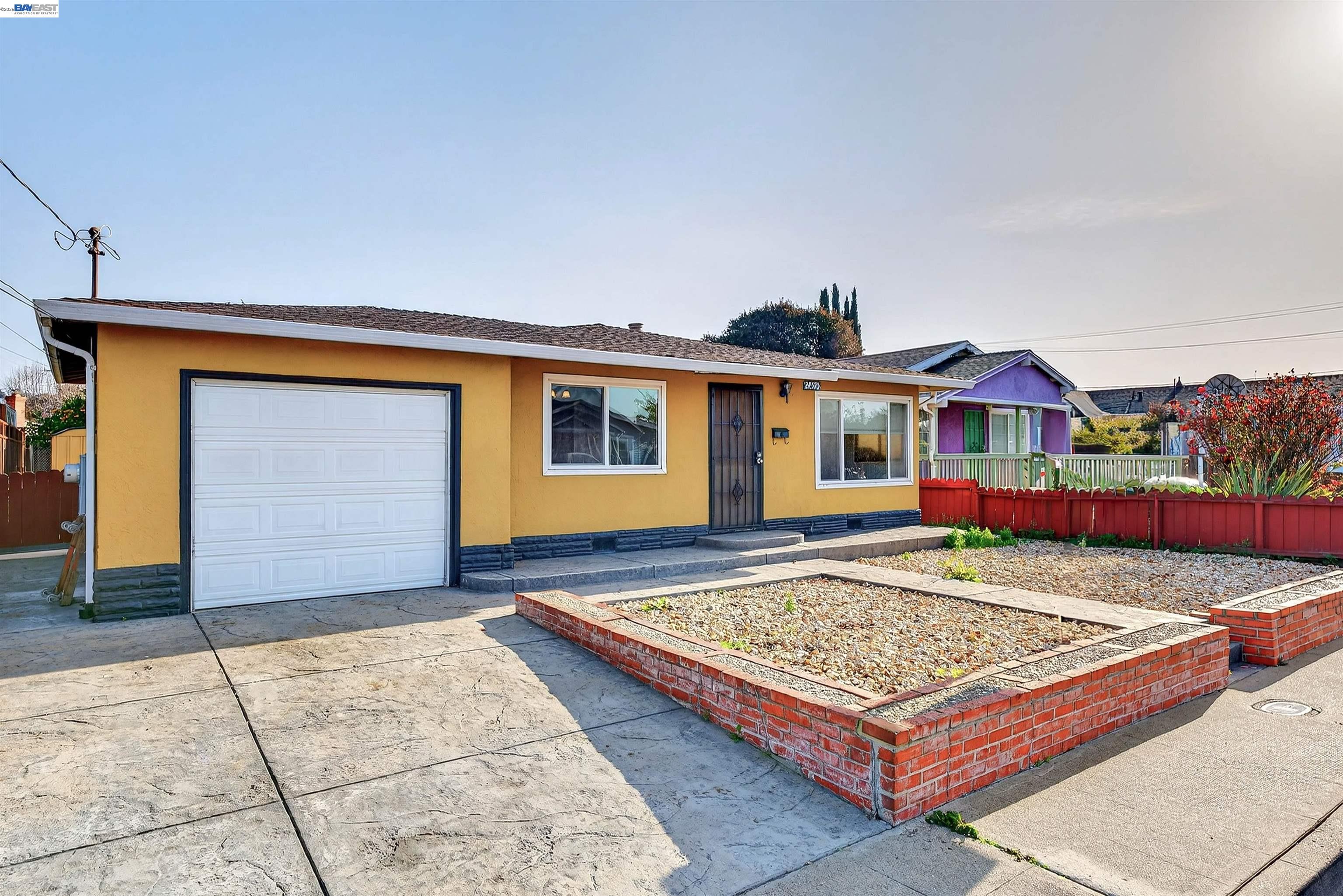 24570 Thomas Ave