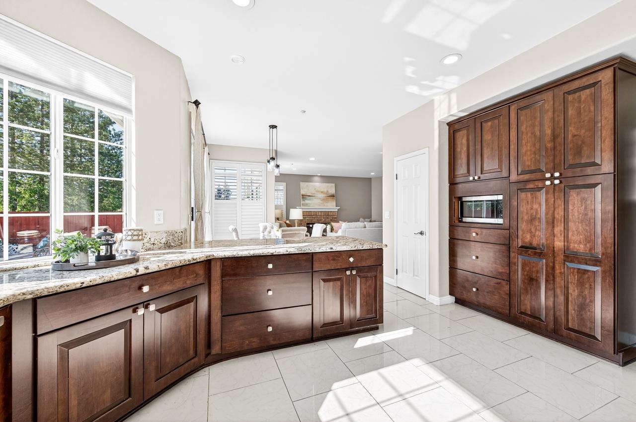 3473 Edinburgh Drive