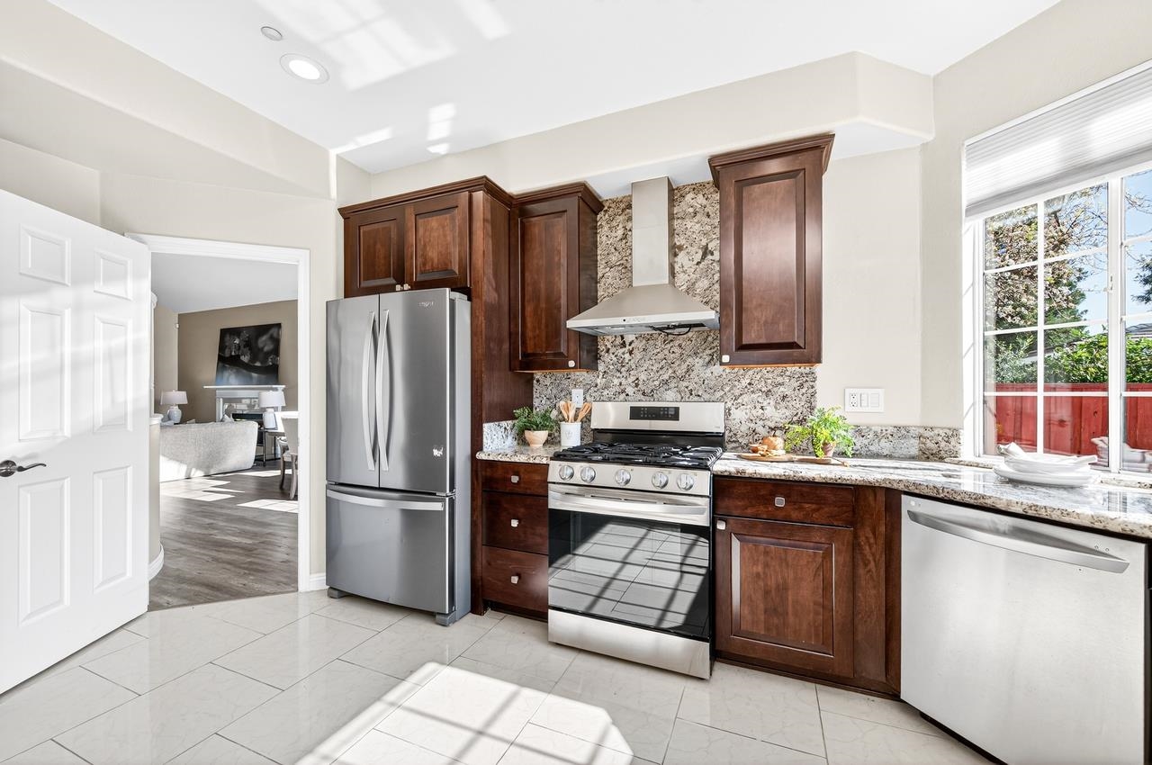 3473 Edinburgh Drive