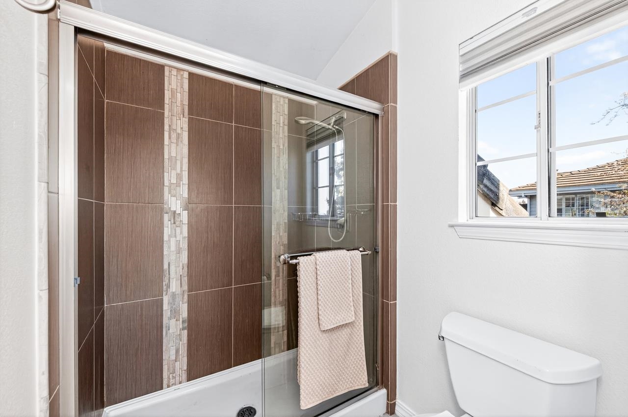 3473 Edinburgh Drive