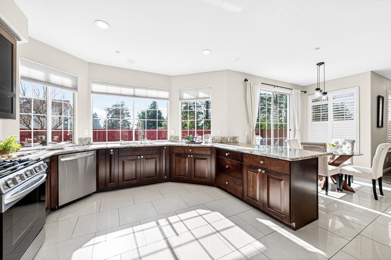 3473 Edinburgh Drive