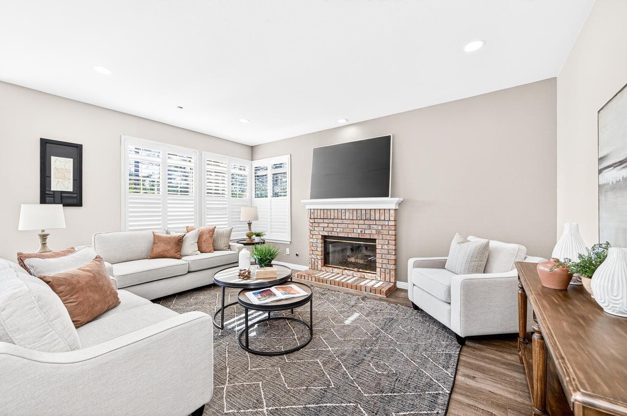 3473 Edinburgh Drive