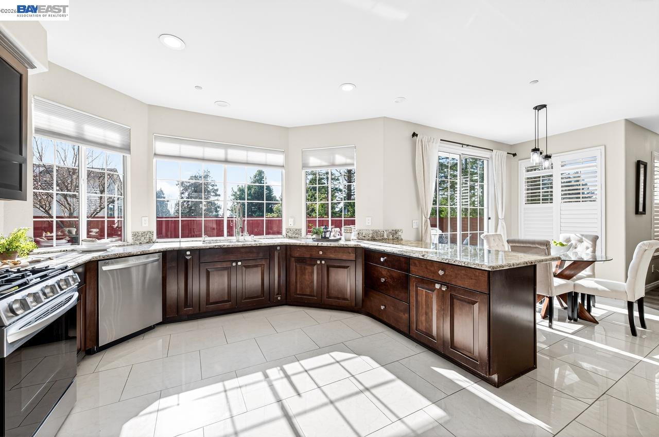 3473 Edinburgh Drive