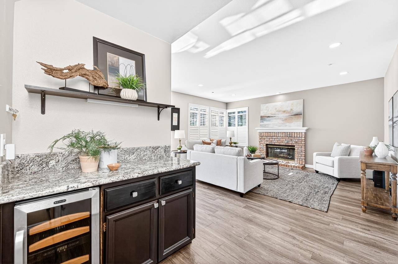 3473 Edinburgh Drive