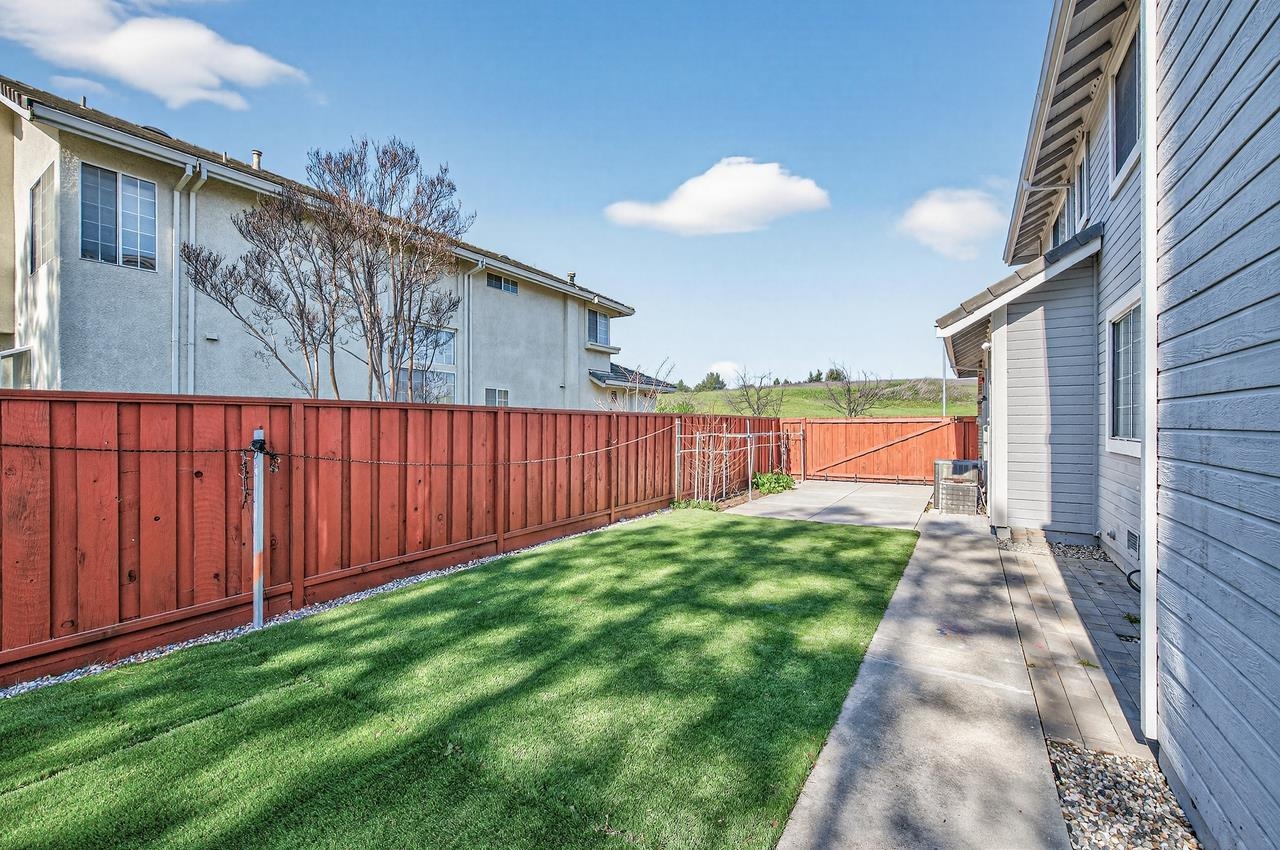 3473 Edinburgh Drive