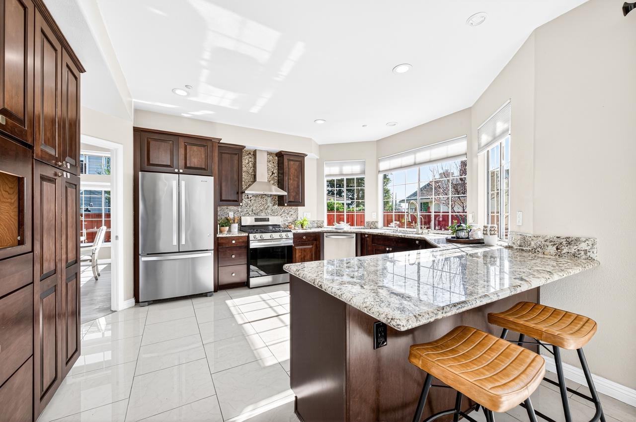 3473 Edinburgh Drive