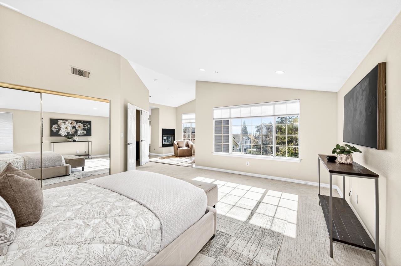 3473 Edinburgh Drive