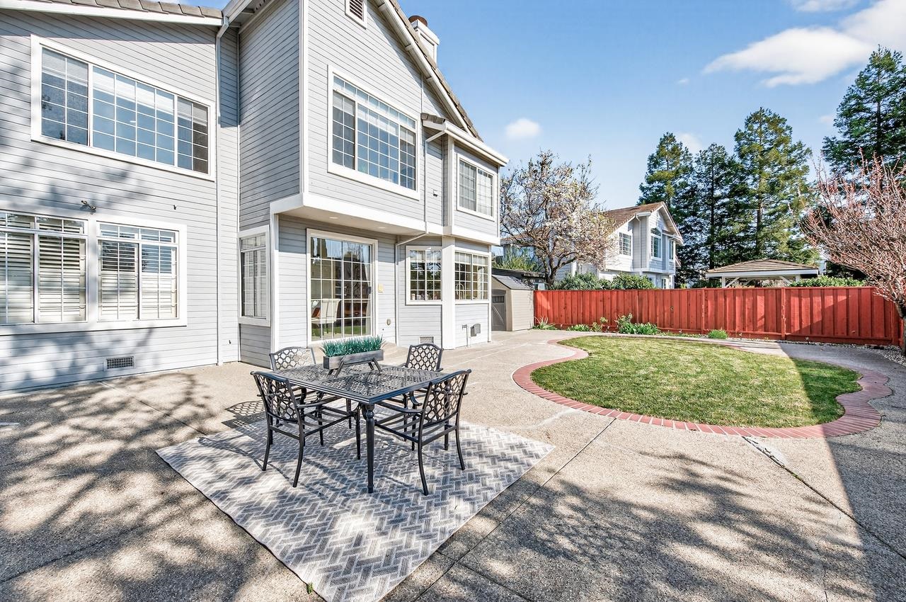 3473 Edinburgh Drive