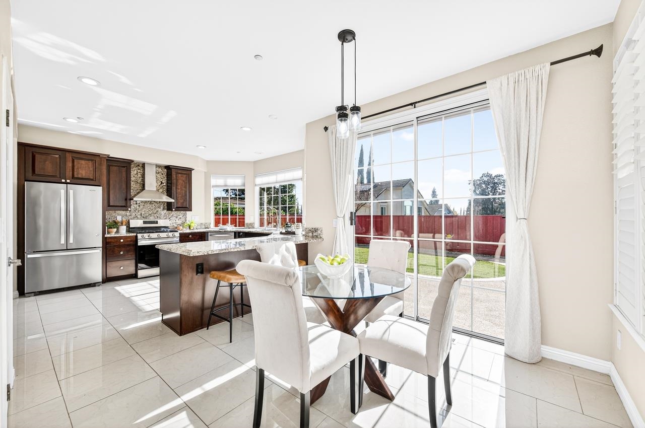 3473 Edinburgh Drive