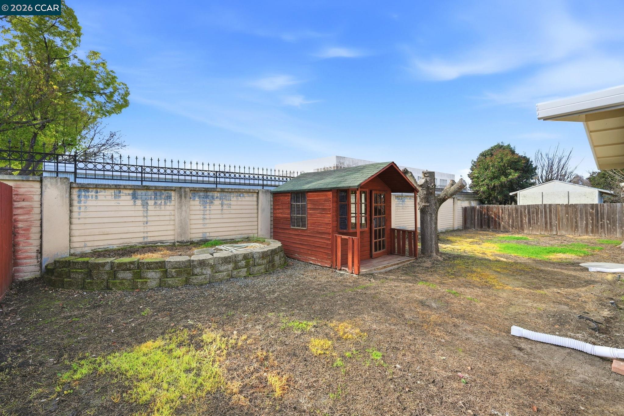 2831 Richard Ave