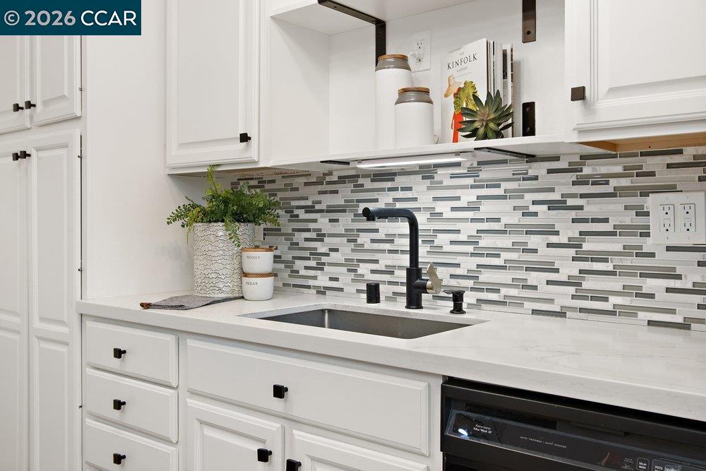 2209 Ptarmigan Dr. # 2