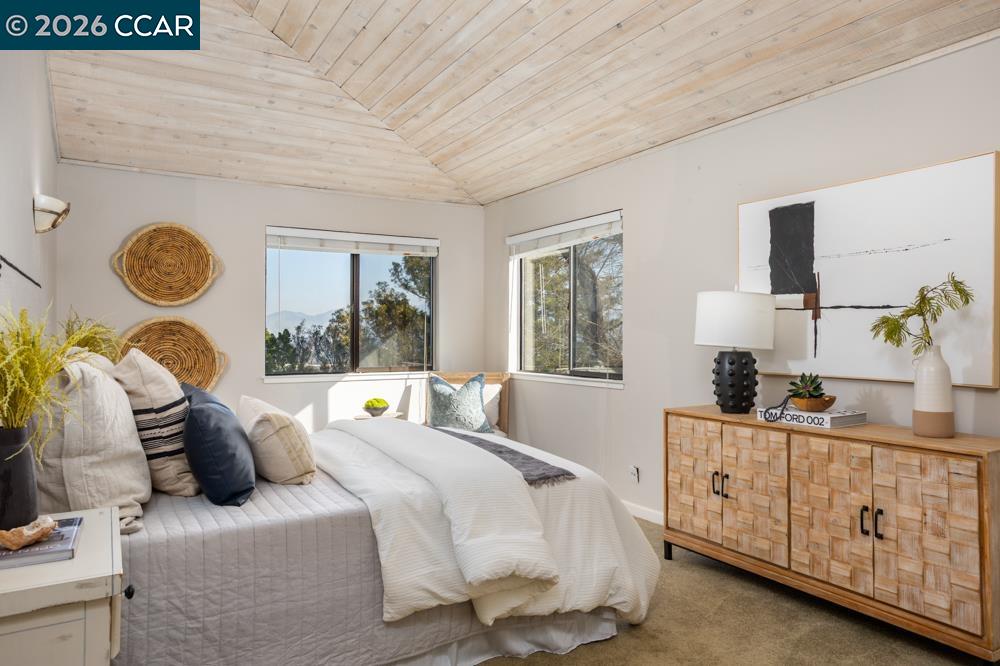 2542 Mockingbird Hill Rd