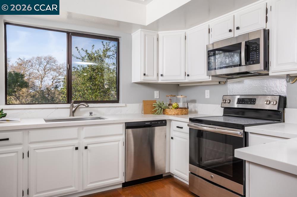 2542 Mockingbird Hill Rd