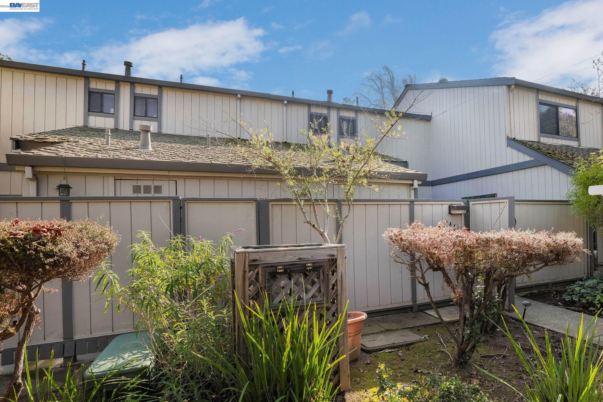 1444 Ashwood Drive
