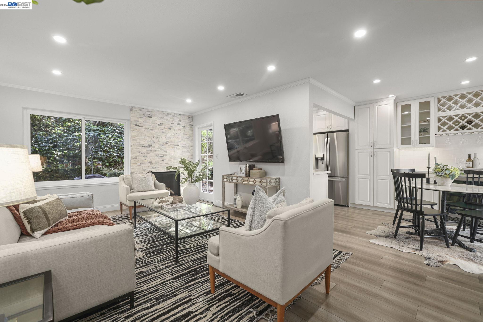 1444 Ashwood Drive