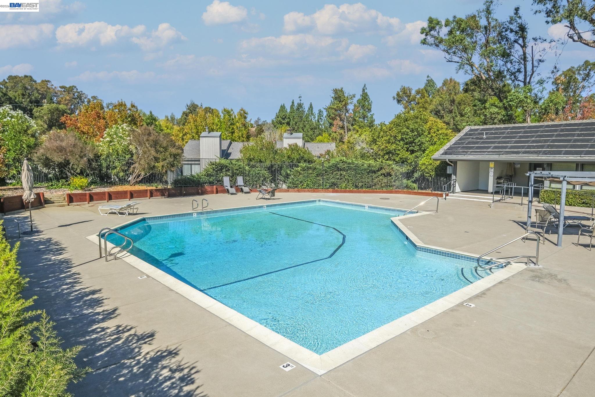 1444 Ashwood Drive