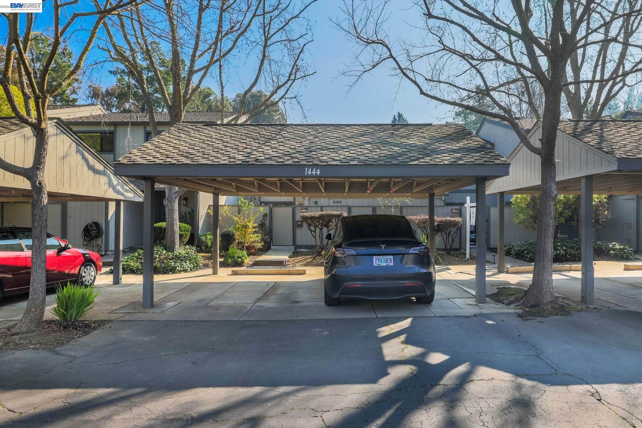 1444 Ashwood Drive