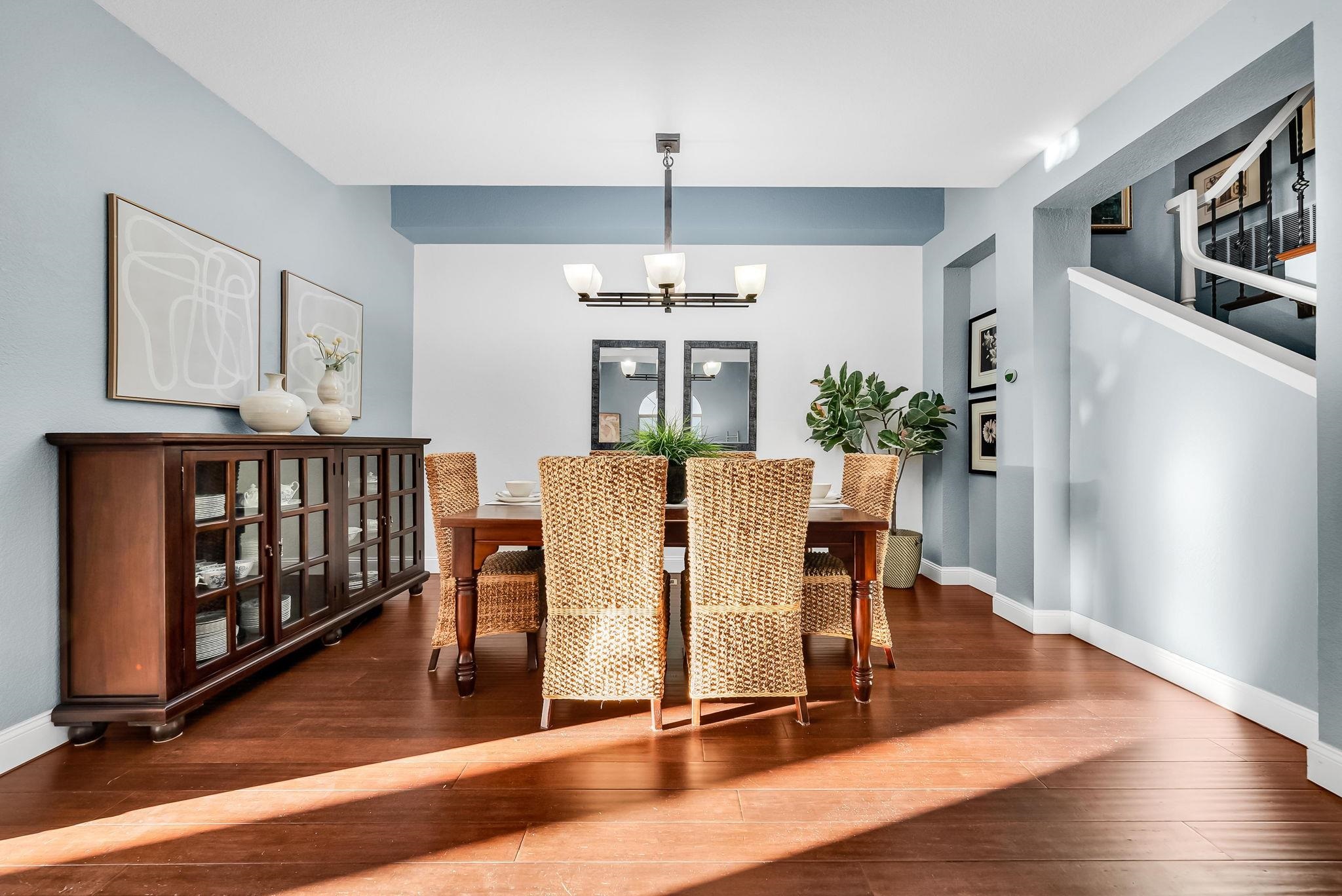 2020 Canyon Lakes Dr