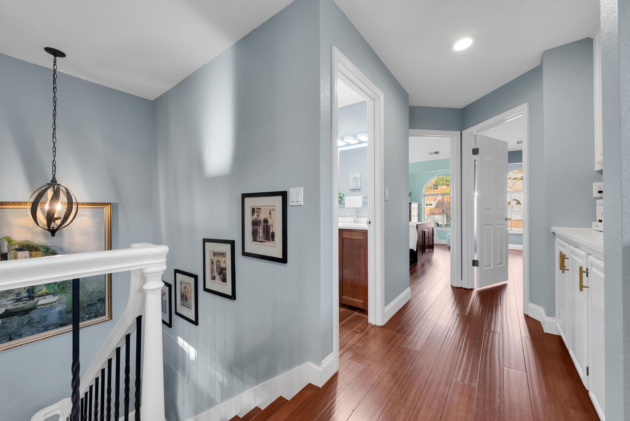 2020 Canyon Lakes Dr