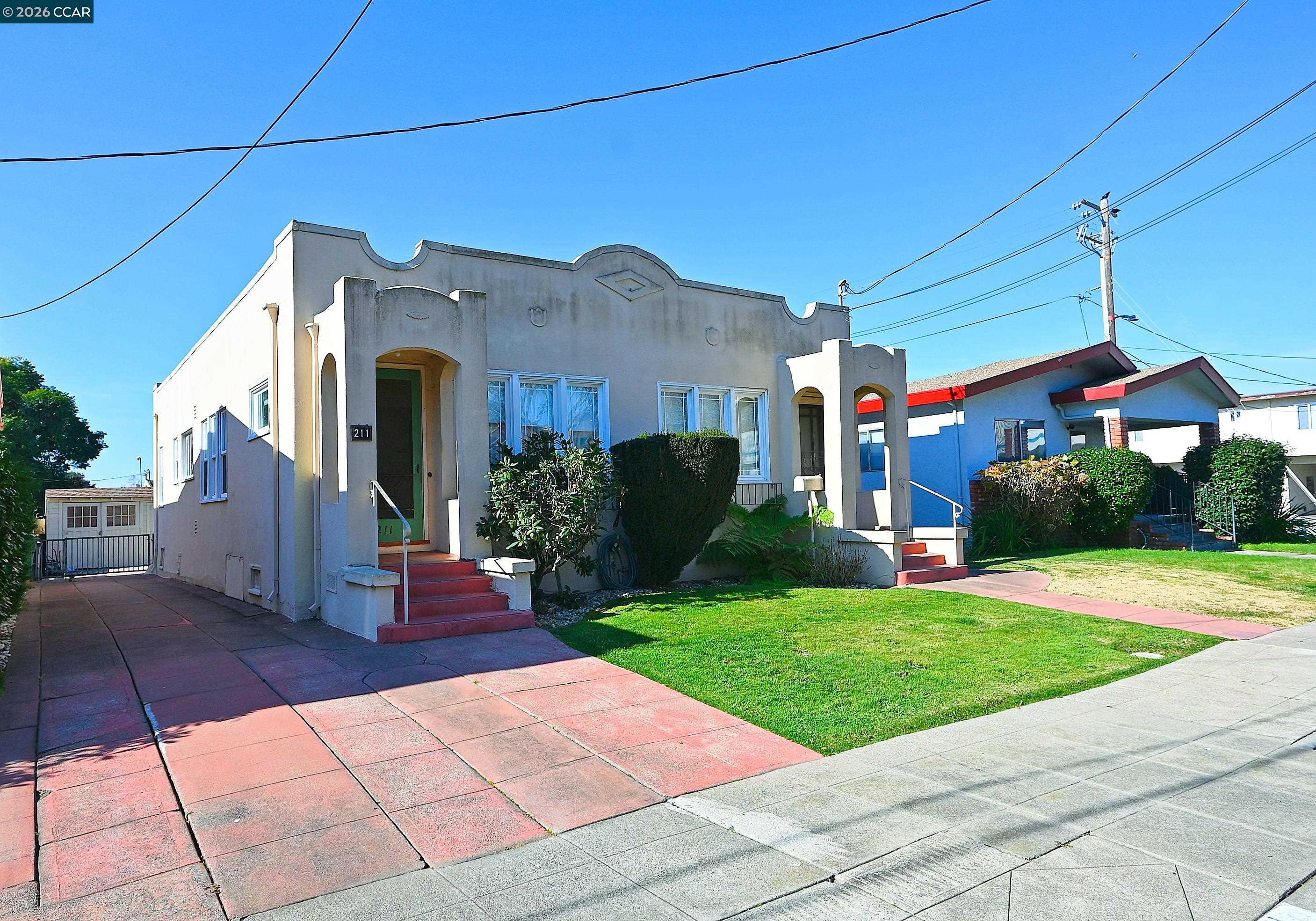 209 Arroyo Ave