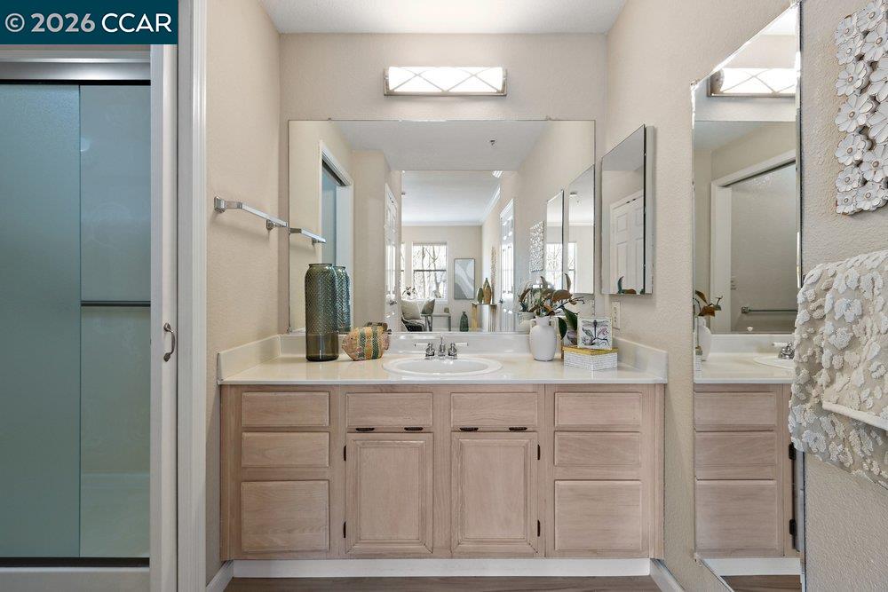 1860 Tice Creek Drive # 1307