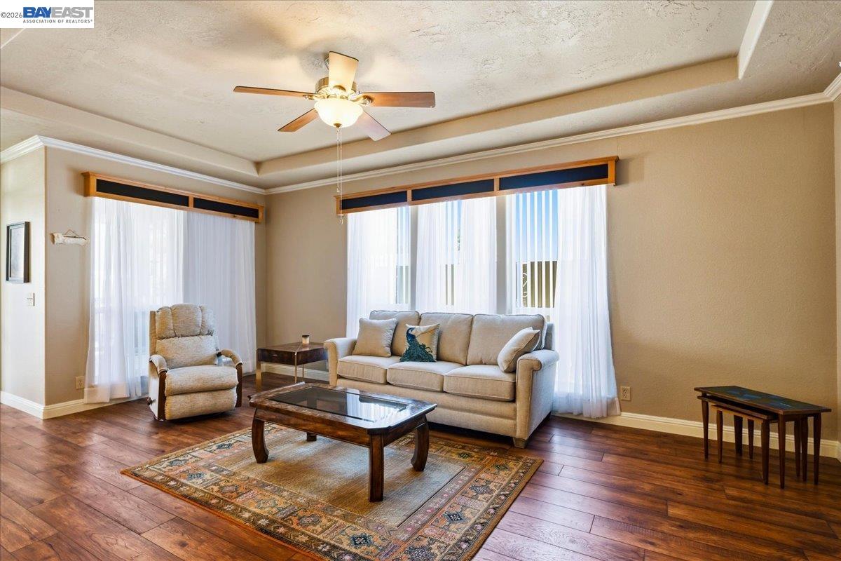 3231 Vineyard Ave SPC 93