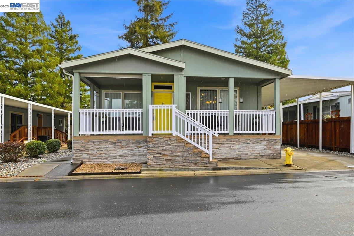 3231 Vineyard Ave SPC 93