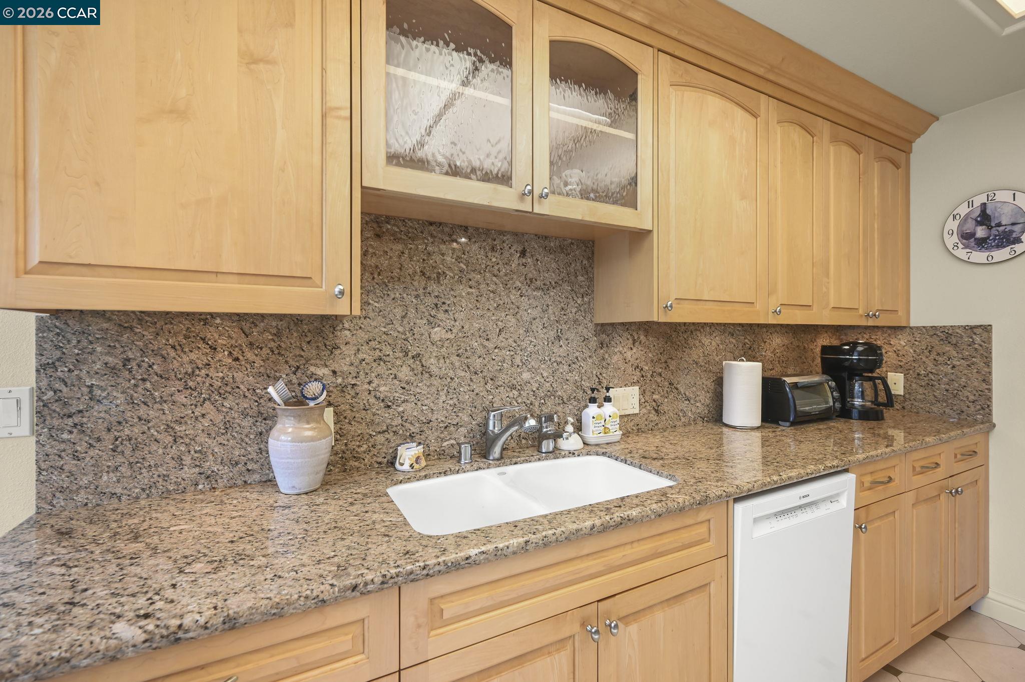 5920 Horsemans Canyon