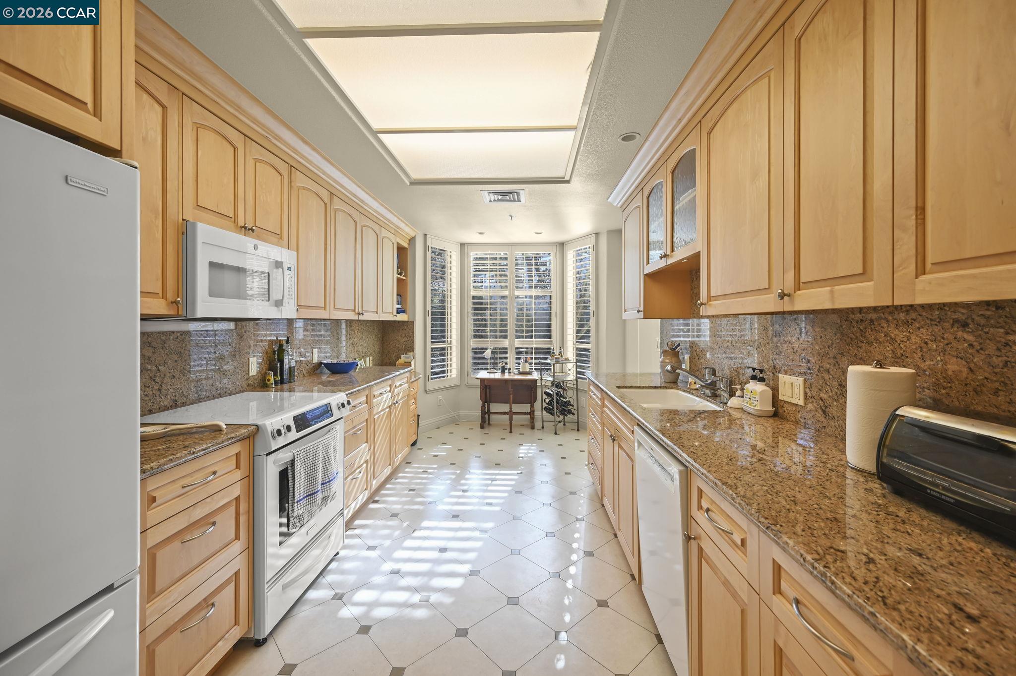 5920 Horsemans Canyon