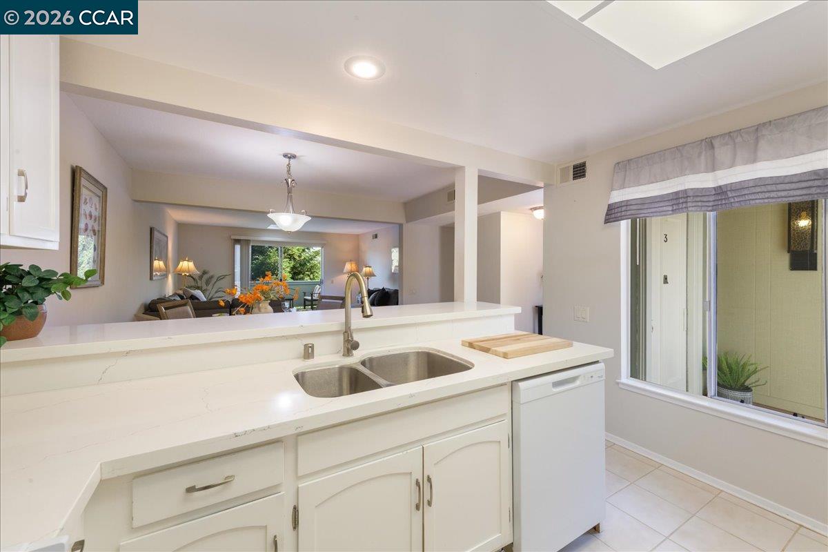 1573 Rockledge Ln # 3