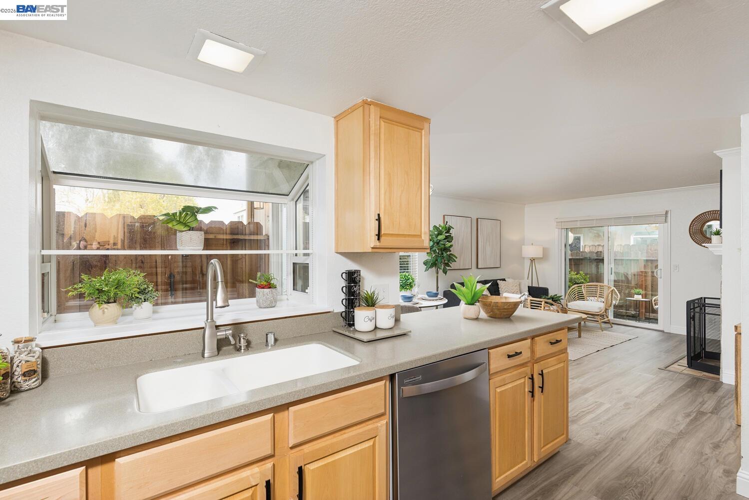 1255 Detroit Ave # 14