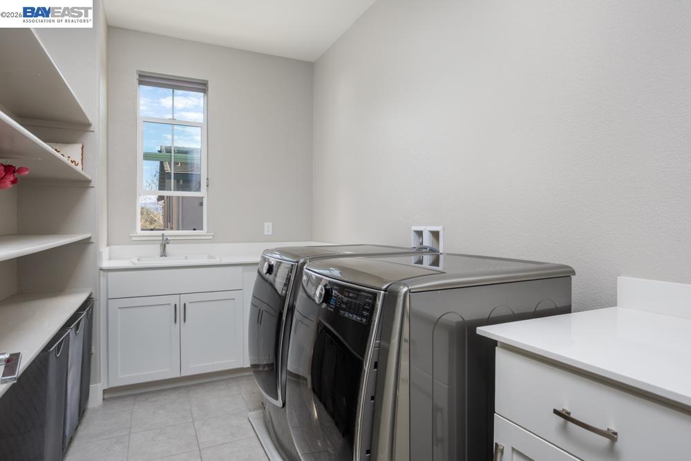 436 Wayland Loop