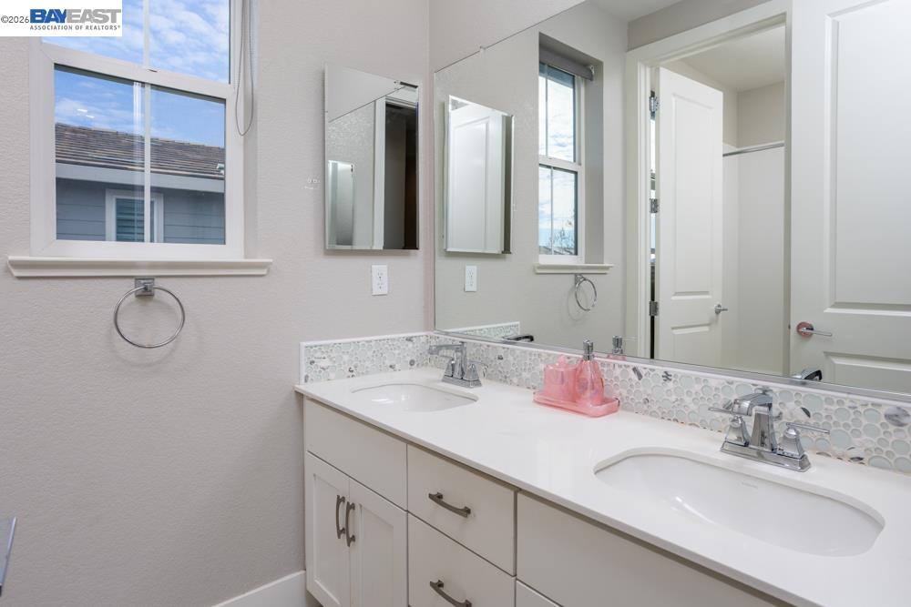436 Wayland Loop