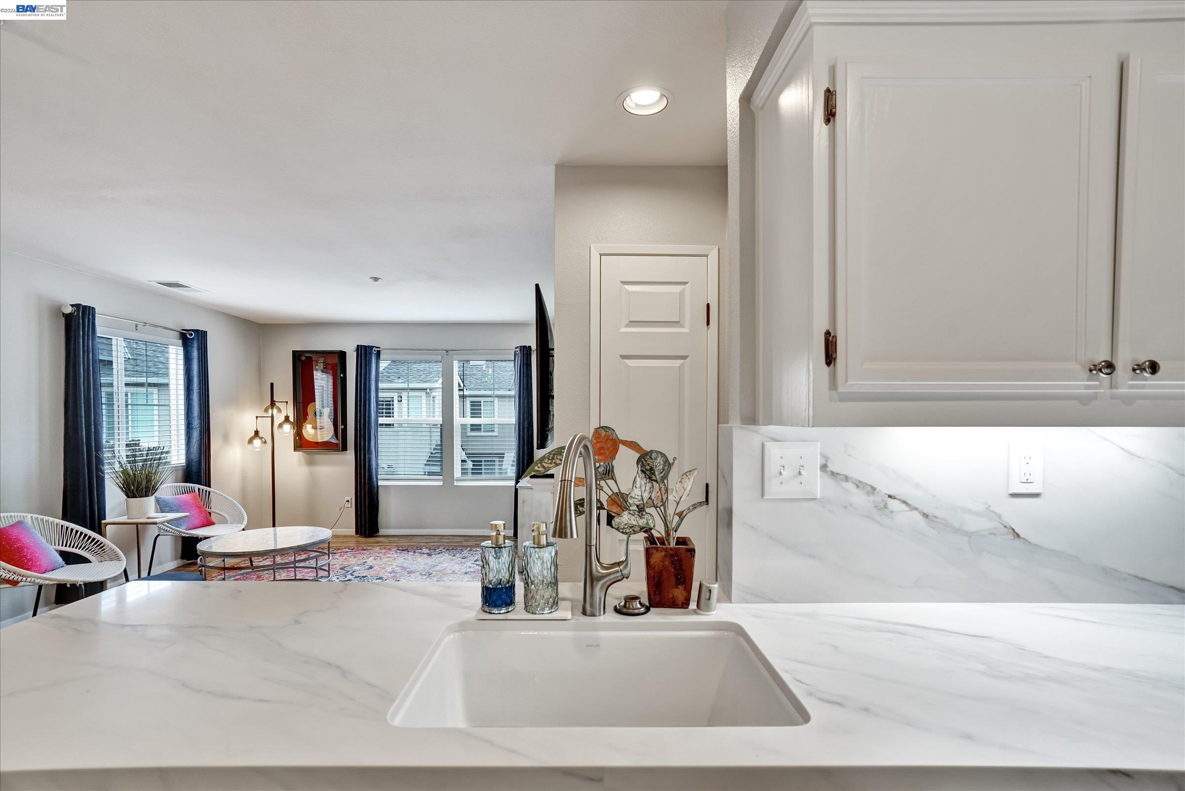 255 Wildrose Cmn # 5