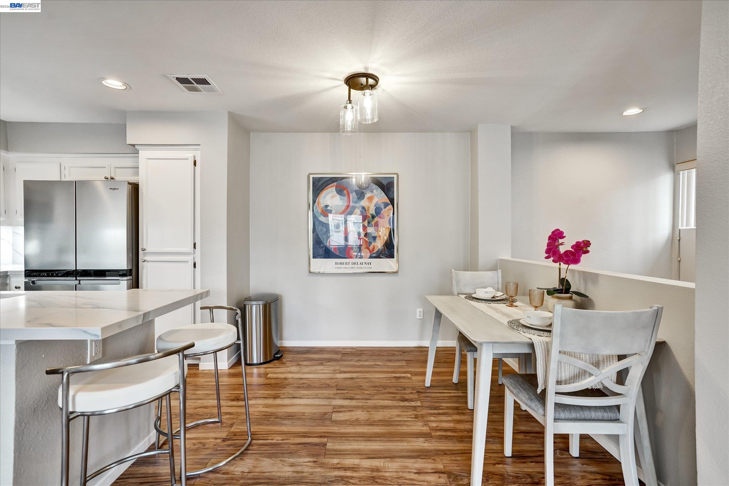 255 Wildrose Cmn # 5