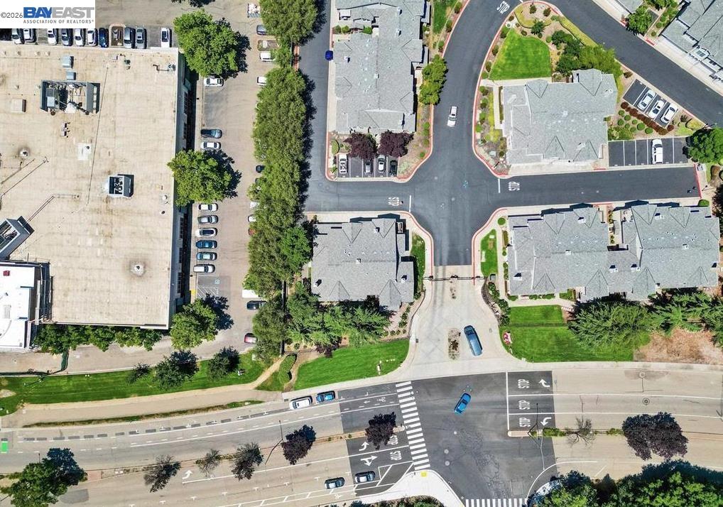 255 Wildrose Cmn # 5