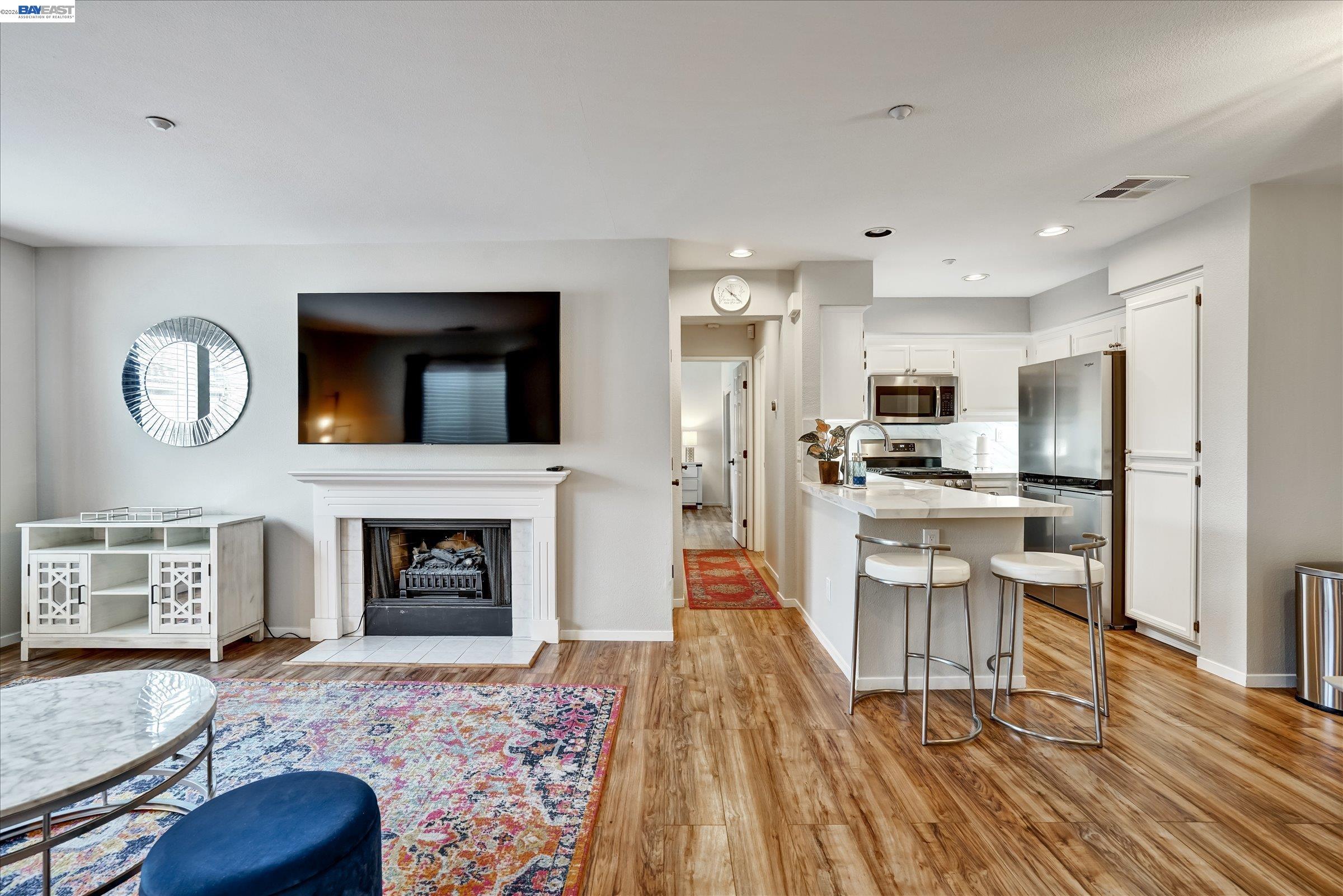 255 Wildrose Cmn # 5