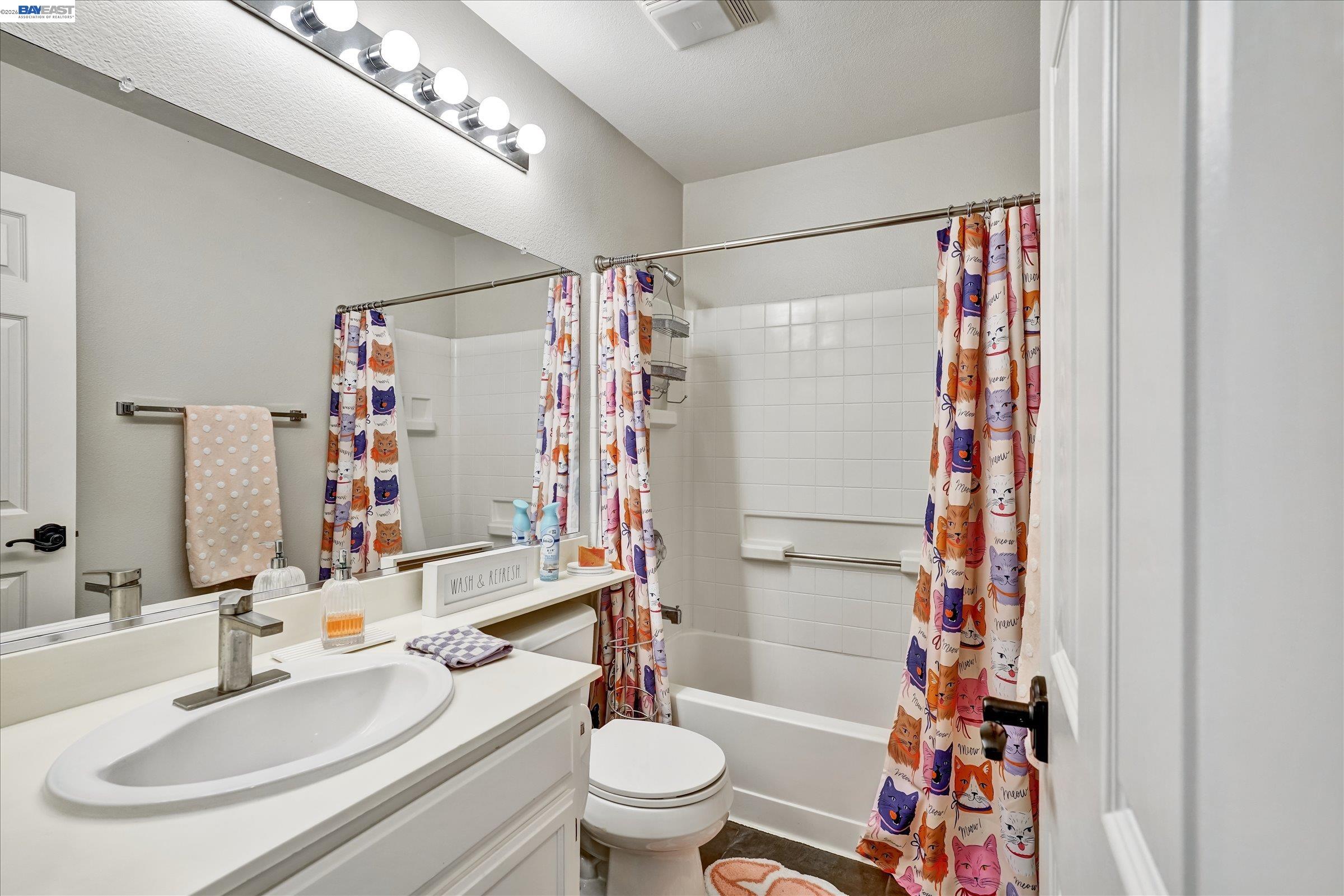 255 Wildrose Cmn # 5