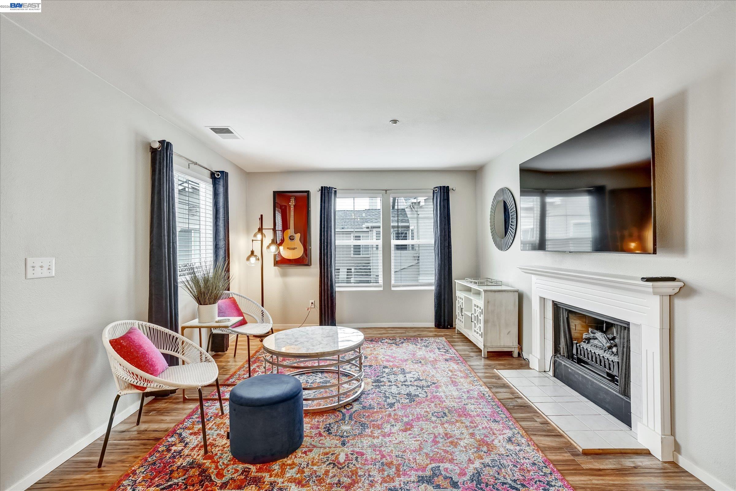 255 Wildrose Cmn # 5