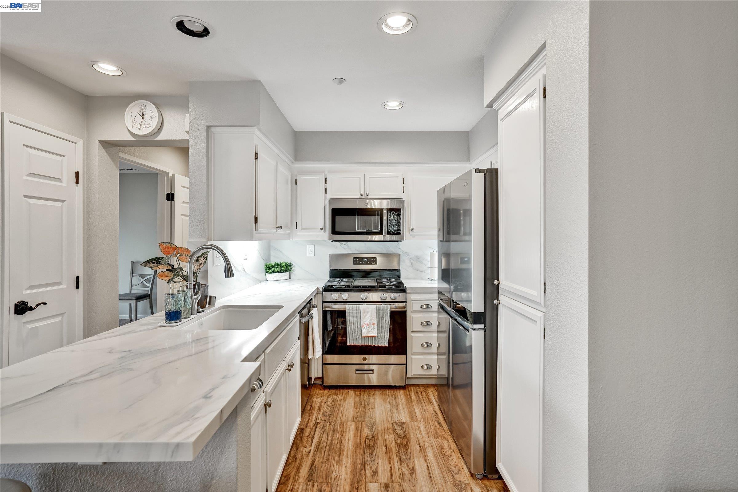 255 Wildrose Cmn # 5