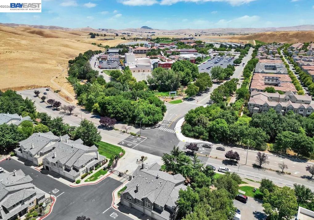 255 Wildrose Cmn # 5