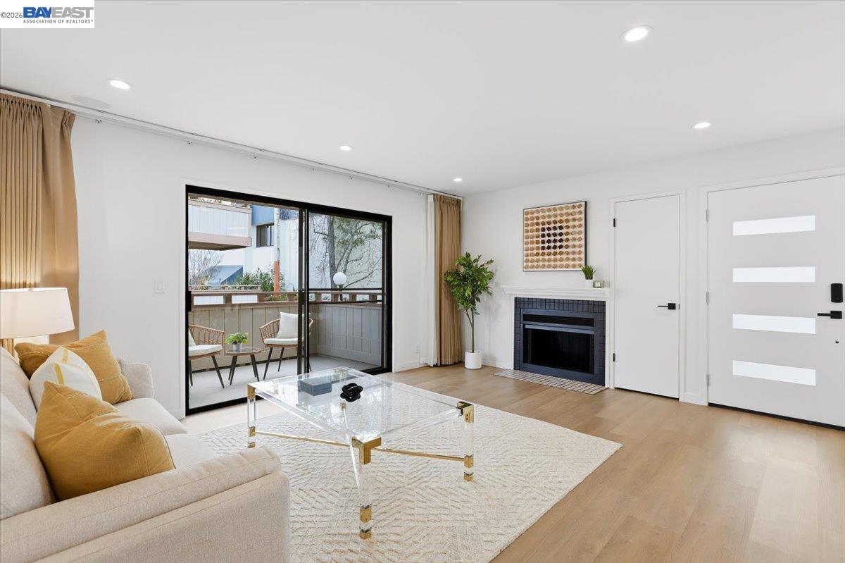 25055 COPA DEL ORO DR # 102