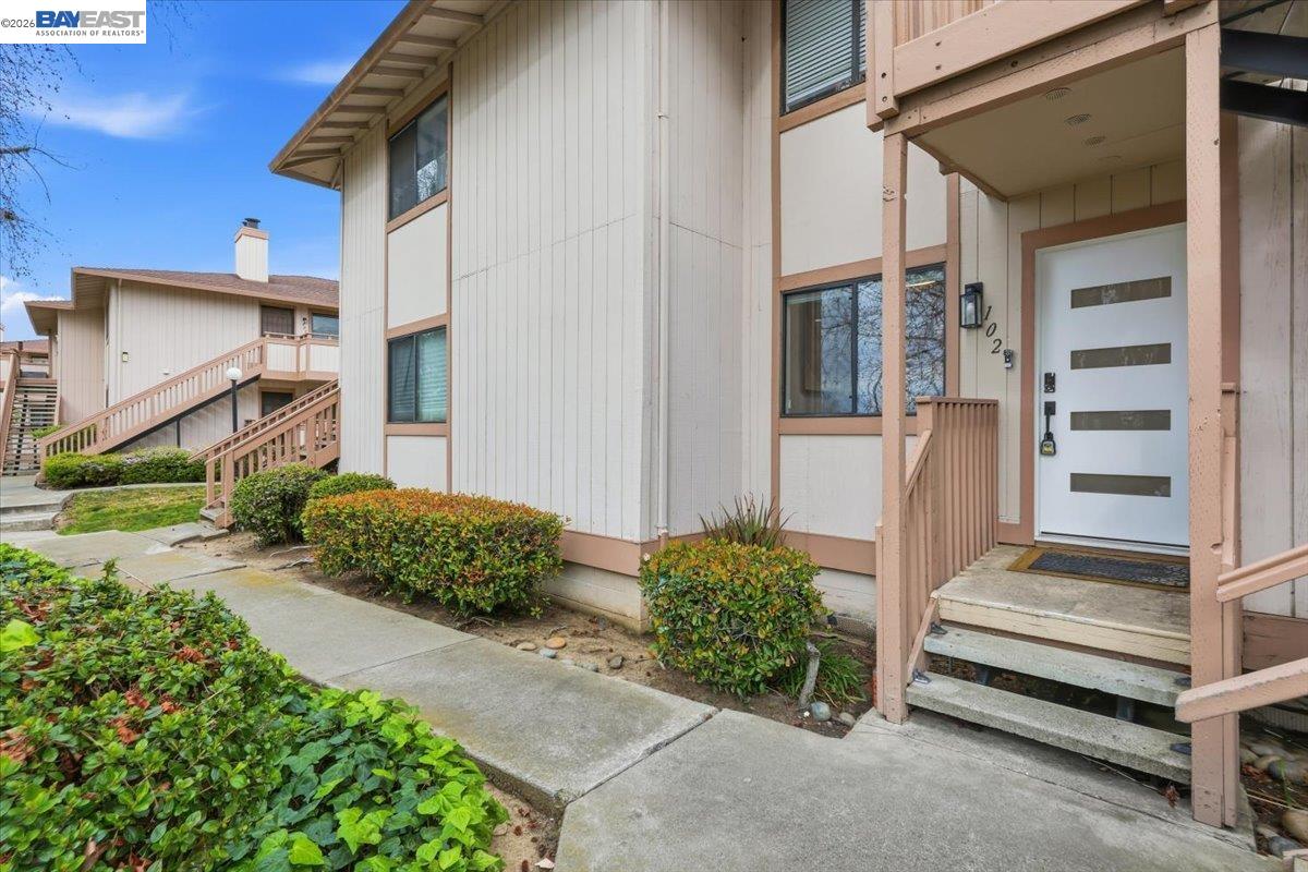 25055 COPA DEL ORO DR # 102