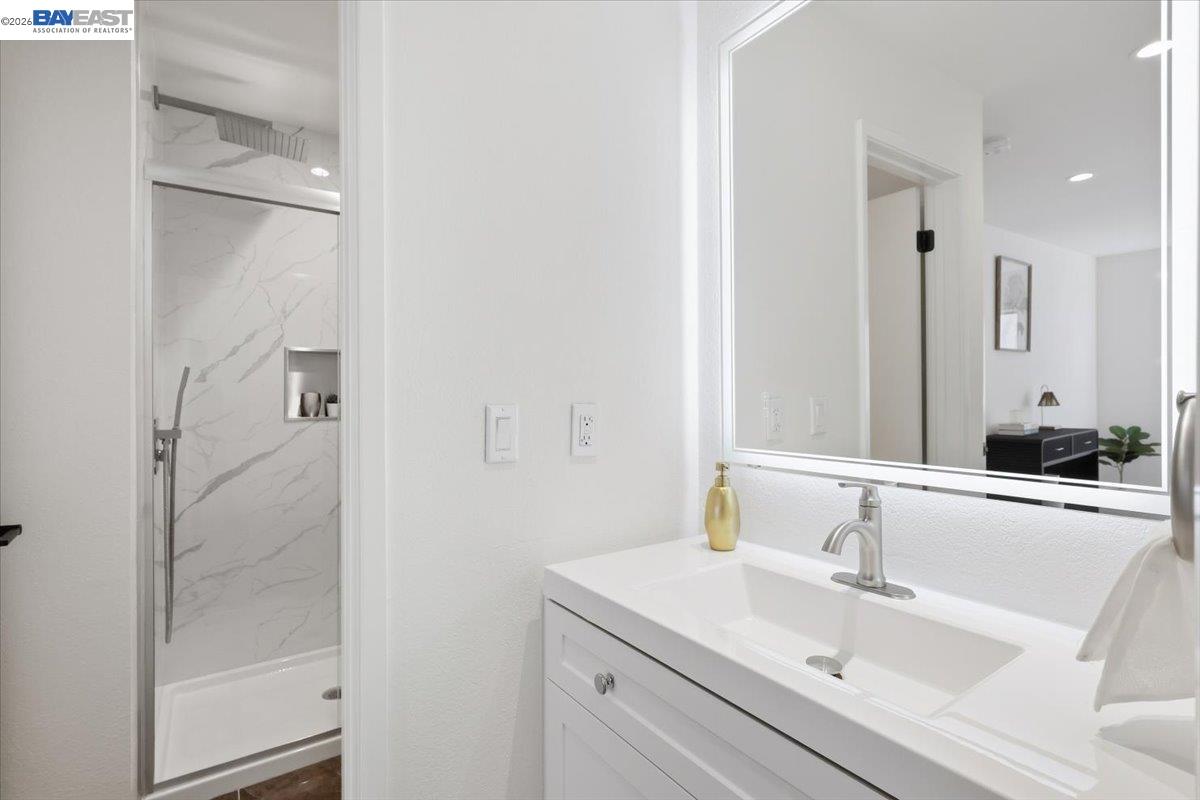 25055 COPA DEL ORO DR # 102