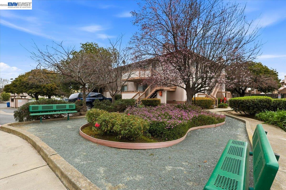 25055 COPA DEL ORO DR # 102